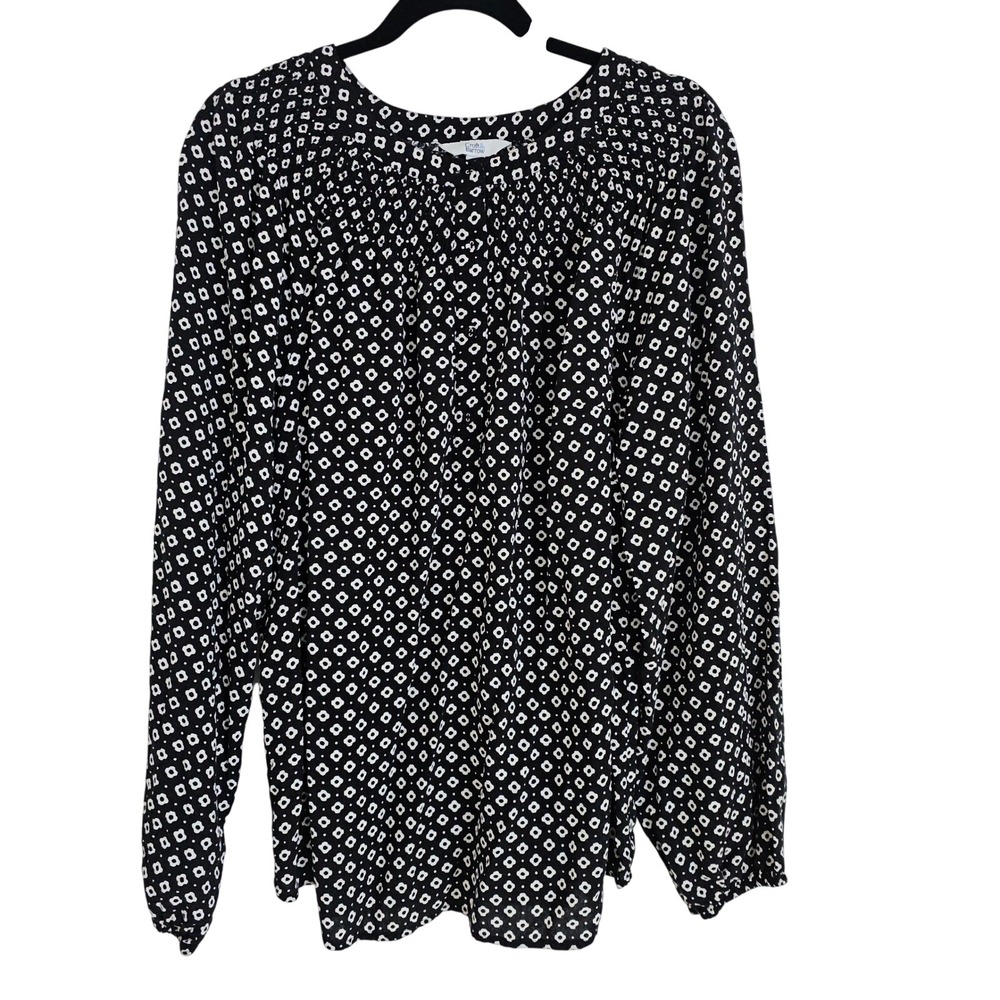 Croft & Barrow Women's Plus 2X Blouse Black White‎ Geometric Smocked Rayon Top